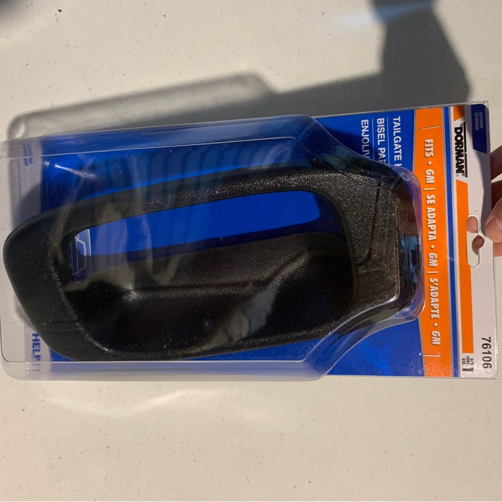 Tailgate handle